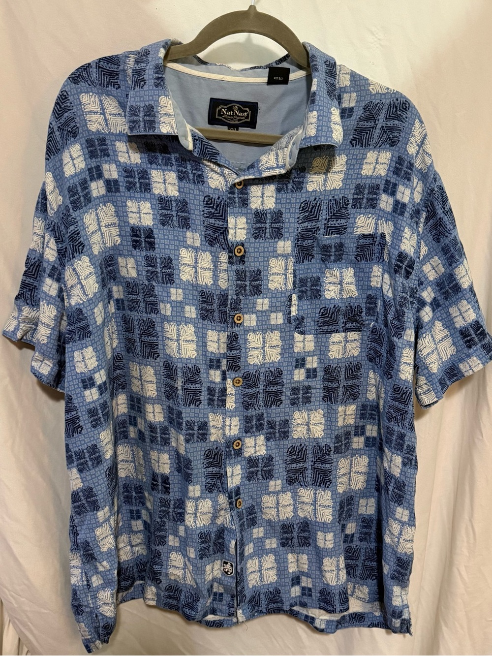 Nat Nast Blue and White Short-Sleeve Button-Down Shirt